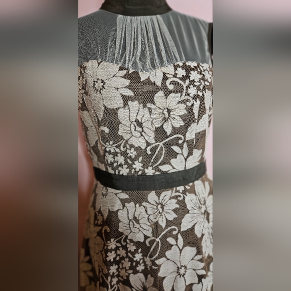 Altar'd State Women's Brown & Cream Floral Lace Dress - Size M - Mesh Yoke & Tul - Picture 7 of 14